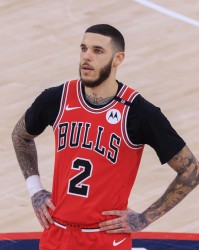 骑士GM：能引进朗佐-鲍尔让人激动 这是我们提升实力进程的一步