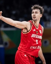 开云体育-男篮热身赛：施罗德上篮准绝杀，德国106-105西班牙