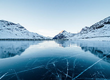 开云体育-全方位训练！库明加更新Ins，晒出一段拳击训练的视频